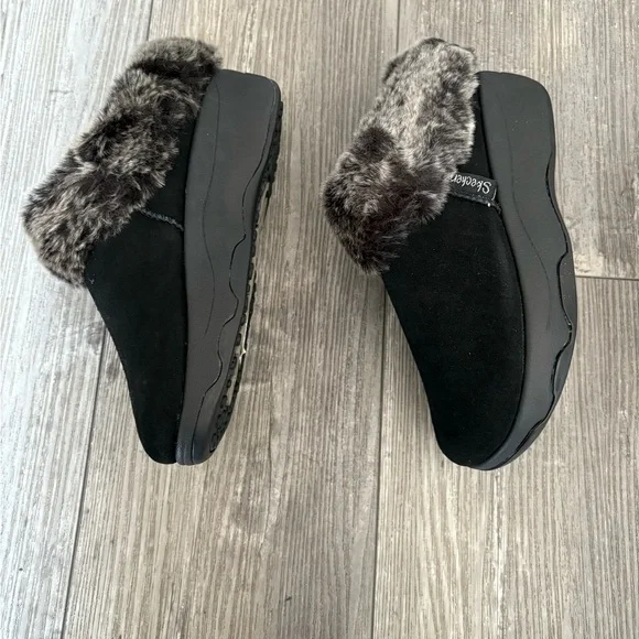 NWT Skechers tone ups - Picture 4 of 6